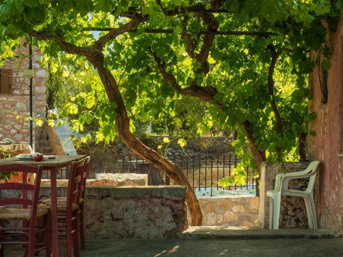 Vintage Stone-Built Country Cottage In Richea Kouloureika المظهر الخارجي الصورة