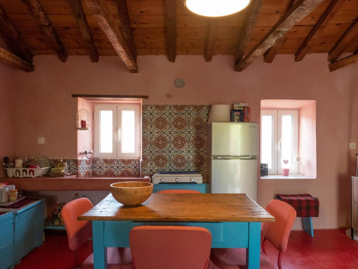 Vintage Stone-Built Country Cottage In Richea Kouloureika المظهر الخارجي الصورة