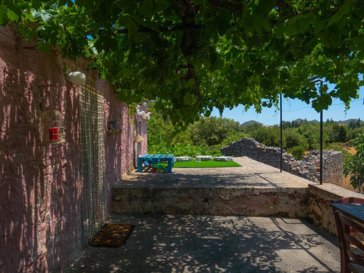 Vintage Stone-Built Country Cottage In Richea Kouloureika المظهر الخارجي الصورة