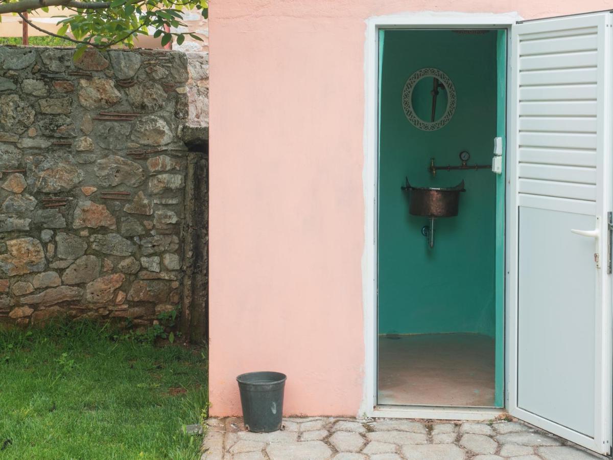Vintage Stone-Built Country Cottage In Richea Kouloureika المظهر الخارجي الصورة