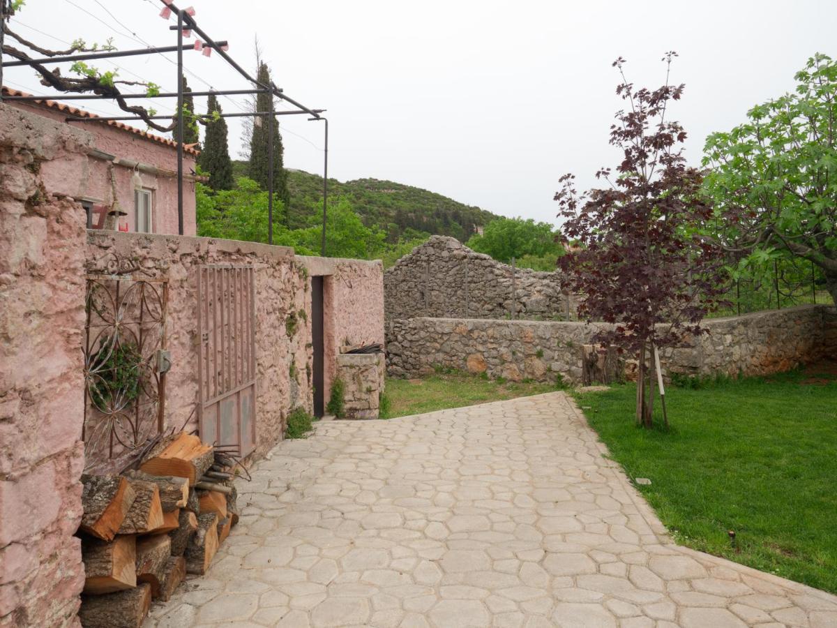 Vintage Stone-Built Country Cottage In Richea Kouloureika المظهر الخارجي الصورة