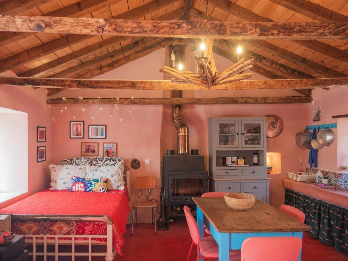 Vintage Stone-Built Country Cottage In Richea Kouloureika المظهر الخارجي الصورة